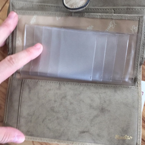 Buxton wallet tan has tags leather - Picture 3 of 8